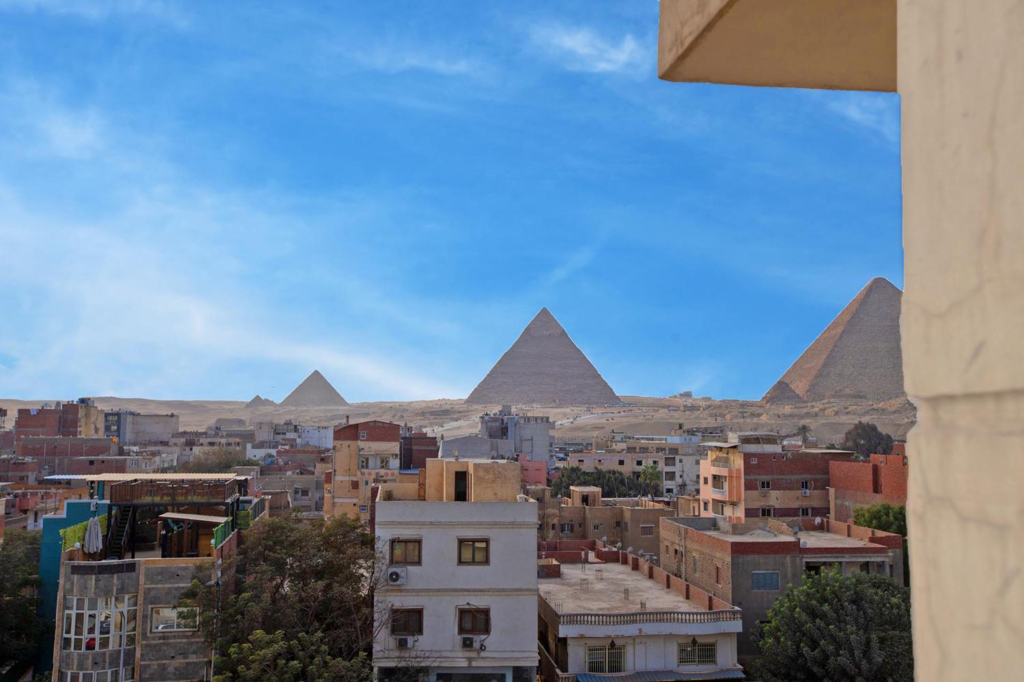 Galaxy Pyramids View Inn Kafret el-Gabal Exterior foto